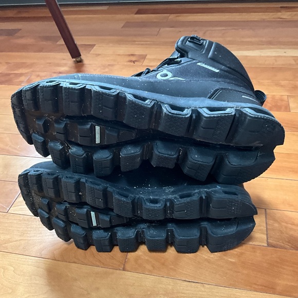 On Cloudrock Waterproof Hiking boots - Picture 5 of 7